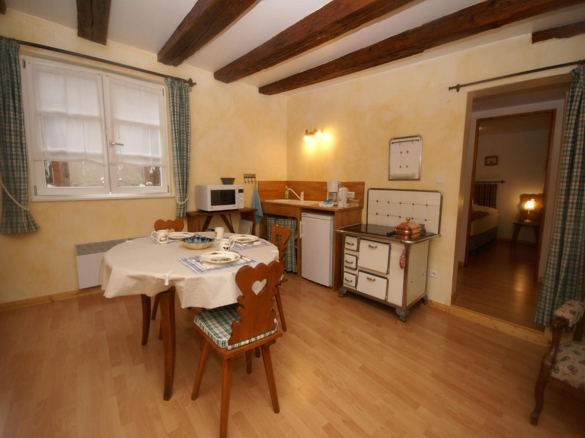 An Apartment In A 17Th Century Wine Grower S House Риквир Екстериор снимка