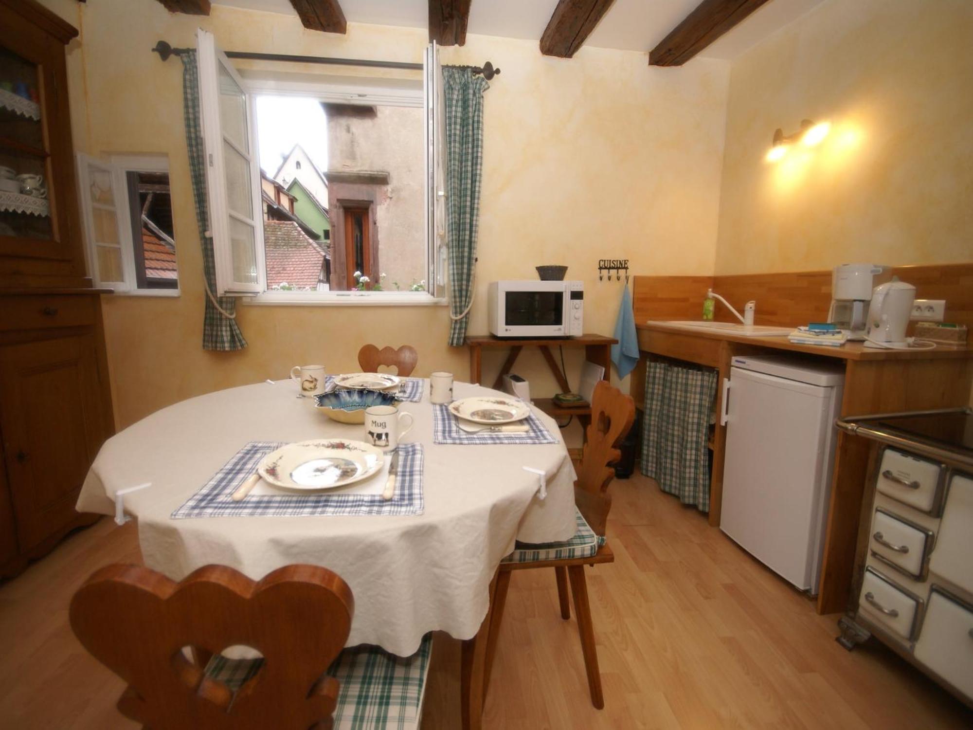An Apartment In A 17Th Century Wine Grower S House Риквир Екстериор снимка