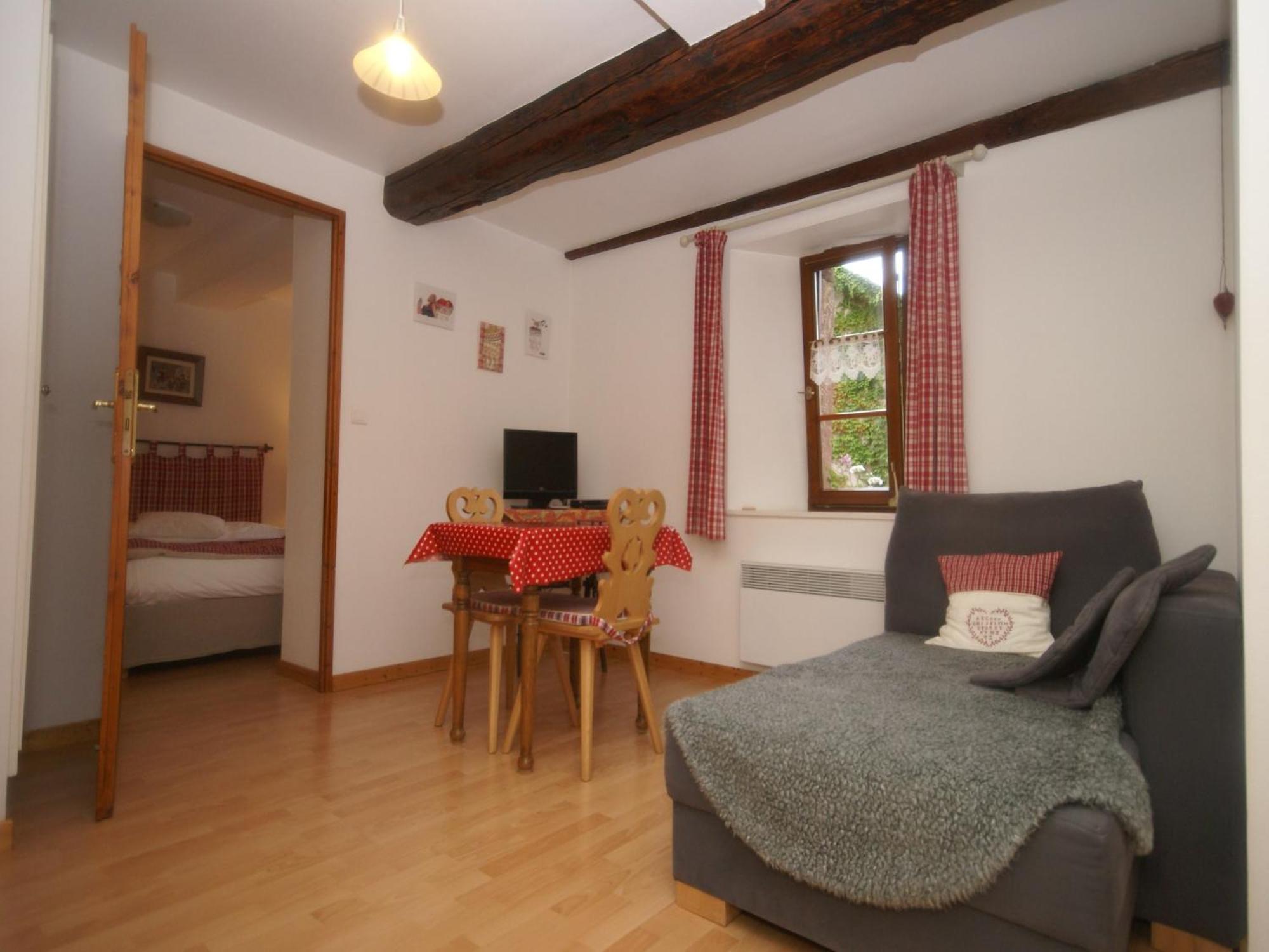 An Apartment In A 17Th Century Wine Grower S House Риквир Екстериор снимка
